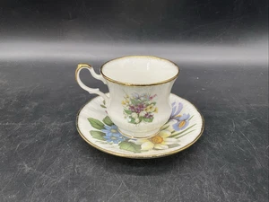 Queens Fine Bone China Cup & Saucer Churchill England  - Picture 1 of 12