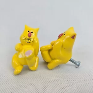 Juego de 2 tiradores de cajón amarillo para gato de cerámica de 2 pulgadas de largo - Imagen 1 de 4