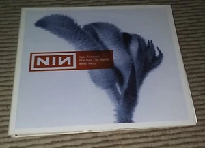 HALO THIRTEEN THE DAY THE WORLD WENT AWAY / NINE INCH NAILS 1999 INTERSCOPE CD - Picture 1 of 3