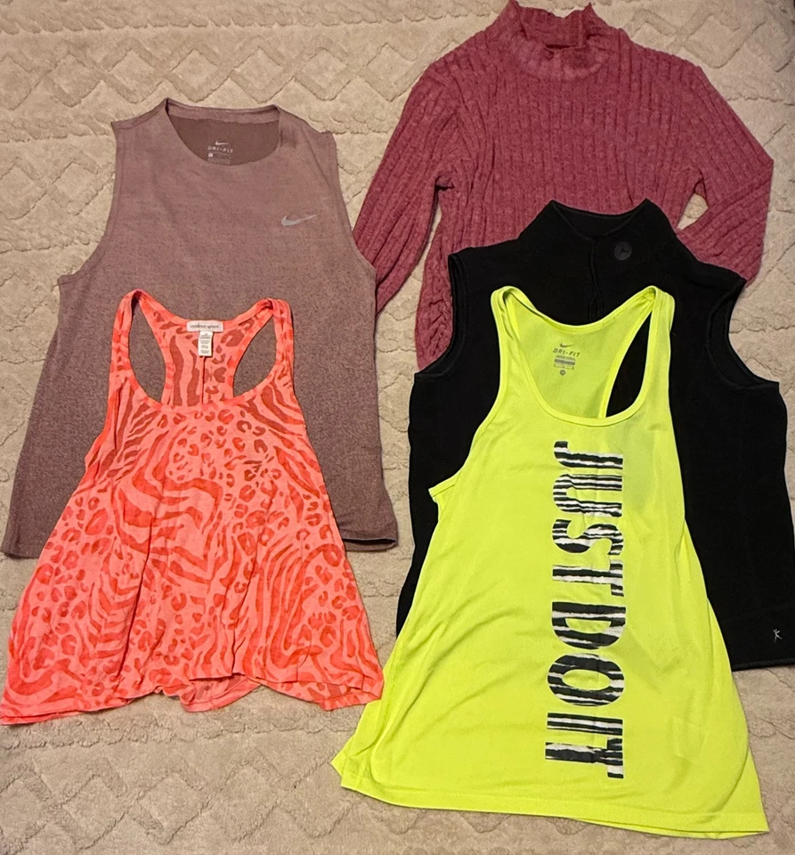 Lote de 5 camisas para mujer talla mediana Nike Danskin Ambiance Apparel Foto 1 de 4