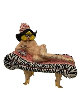 S.W.A.K. Lynda Corneille Character Collectibles "Gertie on Sofa" Figurine - Picture 1 of 18
