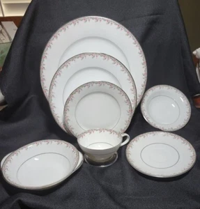 Noritake Petite 5507 Ajuste(s) de lugar 7 piezas cada uno CANTIDAD DISPONIBLE MÁS ver TIENDA - Imagen 1 de 5