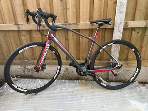 GIANT ANYROAD COMAX CARBON FRAME BIKE. Colour Charcoal and Red. - Picture 1 of 8