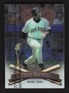 1998 Topps Finest w/ Coating Tony Gwynn #90 San Diego Padres