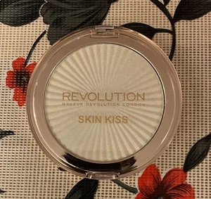 REVOLUTION SKIN KISS HIGHLIGHTER ICE KISS - Brand New - Picture 1 of 4