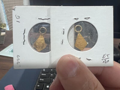 Vintage Suisse fine gold flora bars made for earrings/pendant 2 Grams Total - Image 1 of 3