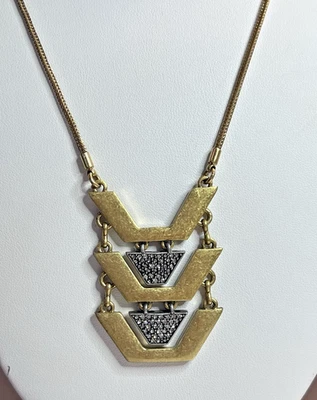 Collar J Crew de 32 pulgadas con estrás de cristal y tono dorado Foto 1 de 4