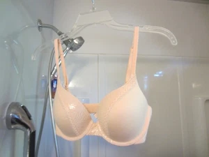 NWOT women's wired padded perfect shape bra Victoria's Secret Size 34C - Picture 1 of 14