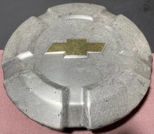 Chevrolet Wheel Center Cap Hubcap Trailblazer Cover 9596677 2007-2009 OEM Chevy - Picture 1 of 8