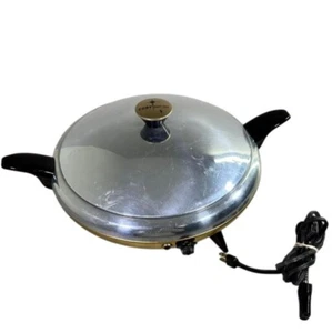 Cory Party Chef Sartén Eléctrica Platillo Volador Atómico Plateado Dorado 4.5qt MCM - Imagen 1 de 10