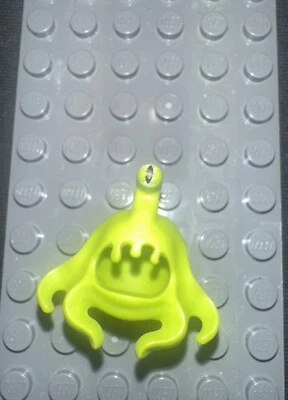 LEGO Alien Conquest GREEN CLINGER - Head Brain Mask 7051 7065 7066 - 95204pb01 - Image 1 of 2