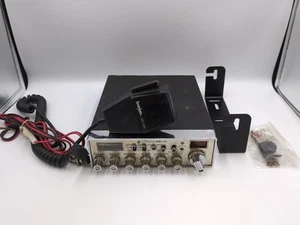 This Auction Is For A Cobra 29 Ltd Cb Radio, With Bargin Mic, Untested - Zdjęcie 1 z 10