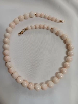 Colar de coral pele de anjo rosa blush genuíno, com fecho e espaçadores de ouro 14k - Imagem 1 de 4