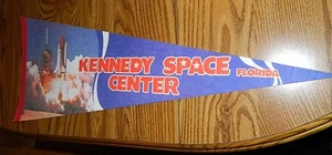 Banderín vintage del Centro Espacial Kennedy de Florida excelente estado - Imagen 1 de 1