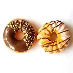 2pcs Doughnut Donut Chocolate Strawberry Yummy 3D Fridge Magnet Fun Decor Gift - Picture 1 of 4