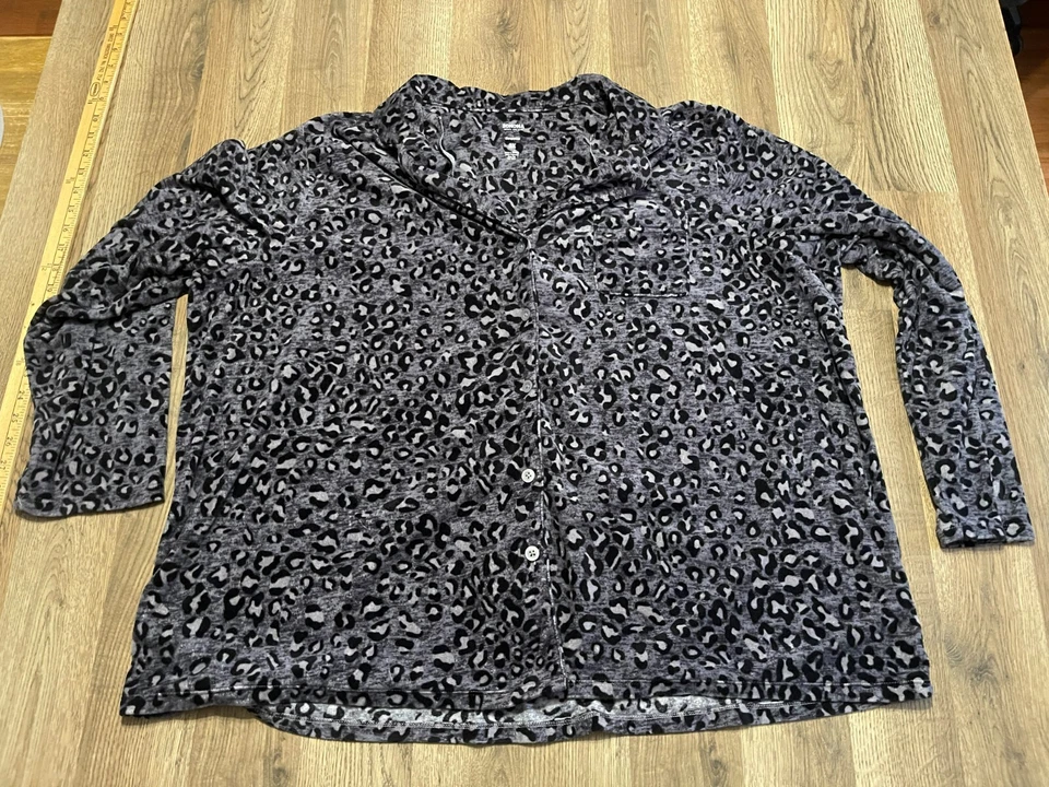 Camisa Sonoma, Para Mujer Talla 3X, Negro Gris, Estampado Guepardo, Vellón, Ropa de Dormir Foto 1 de 4