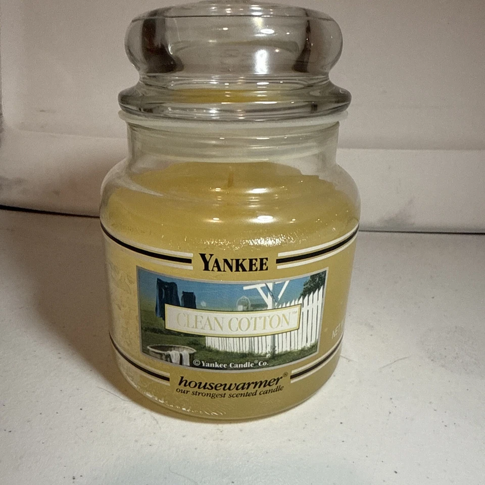 Yankee Candle Clean Cotton - Medium Jar 14.5oz