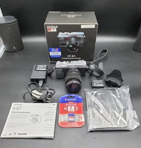 FUJIFILM X-E1 SILVER CAMERA XF 18-55MM F/2.8-4 R LM OIS LENS JAPAN EXTRAS - Picture 1 of 14