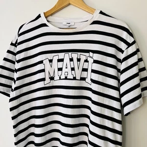 MAVI XL Women’s Stripe Varsity Logo T-Shirt Relaxed Fit Boyfriend Tee Casual EUC - Bild 1 von 16
