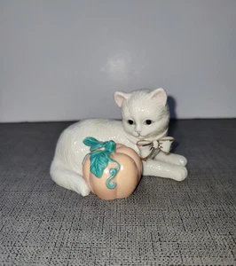 LENOX HALLOWEEN KITTY Cat Sculpture/Pumpkin 24 Karat Gold Accents/COA-Read - Picture 1 of 11
