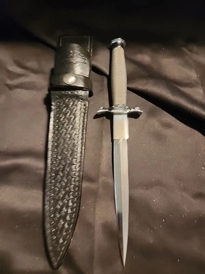 Chain Wrapped Handle  Stilletto Dagger  - Image 1 of 4