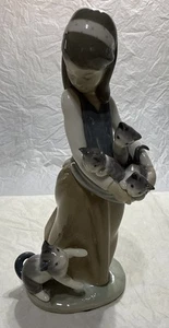Lladro Following Her Cats Figurine #1309 Figurine Girl with Kittens (NO BOX) - Picture 1 of 11