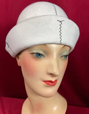 Sombrero Cloche Vintage Años 90 Y2K Jean Paul Gaultier Marfil Lana Fieltro Foto 1 de 4