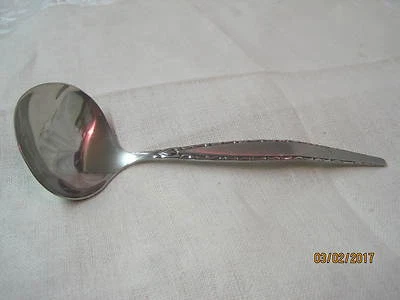 Vintage Oneida Community Stainless Gravy Ladle Venetia - Image 1 of 4