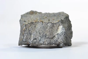 Meteorite TAMDAKHT - Chondrite H5 - fell 2008 in Morocco - fragment - 69.8 g - Picture 1 of 11