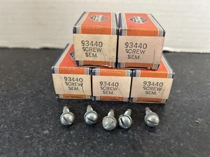 Briggs & Stratton New Old Stock Part # 93440 SCREW (5) - Picture 1 of 2