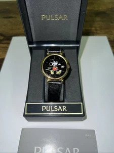 Disney Pulsar Quartz Mickey Mouse Black Dial-Date V537-8A30 Needs Battery/Cover - Picture 1 of 8