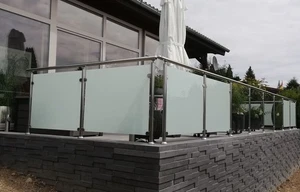 Edelstahlgeländer V2A mit 8,38mm VSG Glas – Balkon/Terrasse – vormontiert - Bild 1 von 3