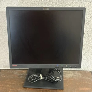 IBM Think Vision 19 Inch Monitor Model 9417-HB7 with Power Cord - Picture 1 of 13