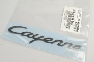 Emblema maletero trasero original Porsche Cayenne en negro 2011-2023 95855967502 - Imagen 1 de 2