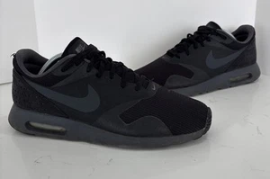 Taglia 10 - Nike Air Max Tavas Triple Black - Foto 1 di 11