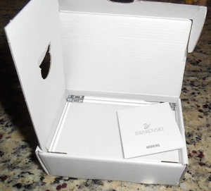 NEU NEU IM KARTON SWAROVSKI KRISTALL KLEIN KLAR SOCKEL DISPLAY STÄNDER FIGUR FIGUR DISNEY - Bild 1 von 2