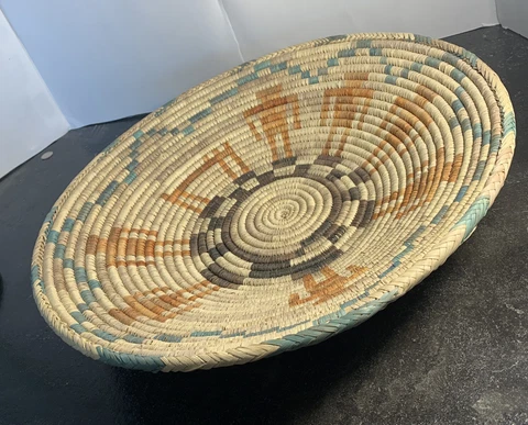 Vtg? 16” Multi Colored Southwestern Aztec?Basket Beautiful of Unknown Origin Cover