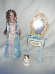 Barbie Princess And The Pauper Erika Mini Kingdom Doll 6" - Picture 1 of 11