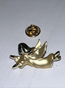 Vintage Jewelry: Gigi Tiny Lapel Pin Angel Marked - Picture 1 of 2