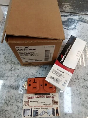 Cooper IG5362RN receptáculo dúplex tierra aislada B&S cable 5-20R 2P 3 W (12C2 Foto 1 de 4