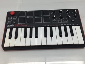 Akai MPK Mini USB MIDI Keyboard Controller - 25 Keys / 8 Pads - Picture 1 of 4