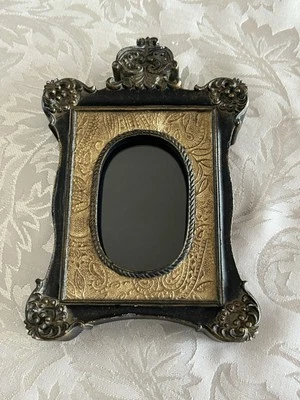 Marco de fotos vintage ornamentado 2 x 3 negro/dorado Foto 1 de 3