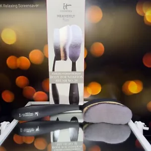 it Cosmetics ~ No. 28 Body Flawless Foundation Brush ~ BNIB - Picture 1 of 3