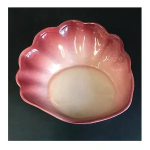 Shell Shaped Medium Serving Bowl Dish In A Burgundy Spray Color Unique Pre-owned - Picture 1 of 7