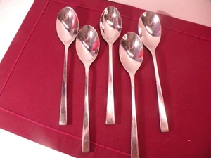 Set Of 5 Towle LUXOR Stainless Oval Soup Spoons Triangle Flat Tip Glossy 8 1/8 B - Picture 1 of 5