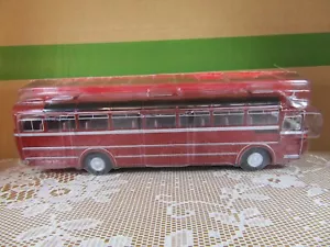 A264 IXO 38 Van Hool VHF 306 Pays-Bas 1961 Rouge Autobus du Monde 1:43 + Boite - Bild 1 von 9