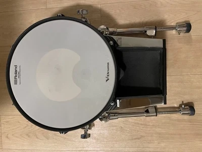 Gebrauchtes Roland KD-140-BC Bass Drum Pad V-Drum 14 Zoll V-Kick Trigger - Bild 1 von 4