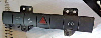 04 05 06 07-08 Jeep Liberty Hazard ESP Control Power Switches P04602987AA - Imagem 1 de 4