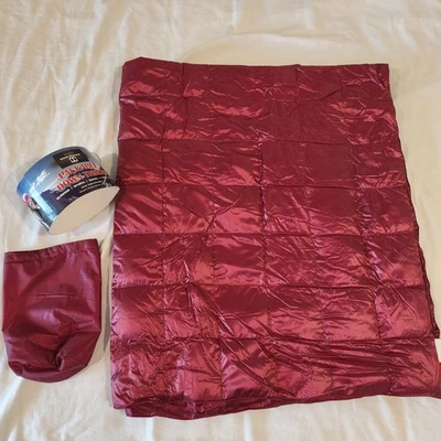 Blue Ridge Home Red Puffer Down Insulated 60" x 70" W/ Sack Double Black Diamond - Image 1 of 4