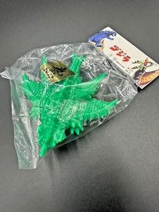 Marusan Seiki no Daikaiju Marugacha Destoroyah Flying Body Green Mini Sofubi - Picture 1 of 2